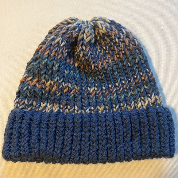 Handmade Hat and Scarf set adult size - Picture 2 of 3